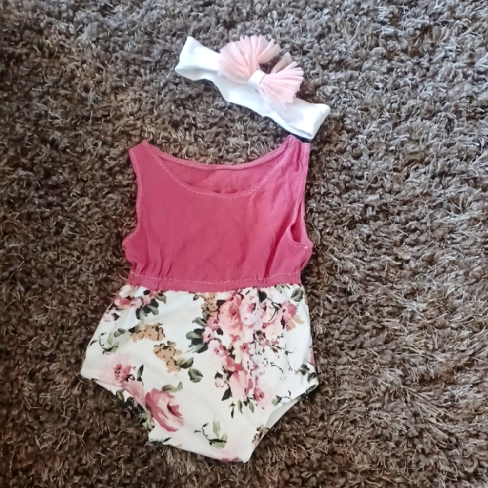 BABY BOUTIQUE FLORAL ONESIE